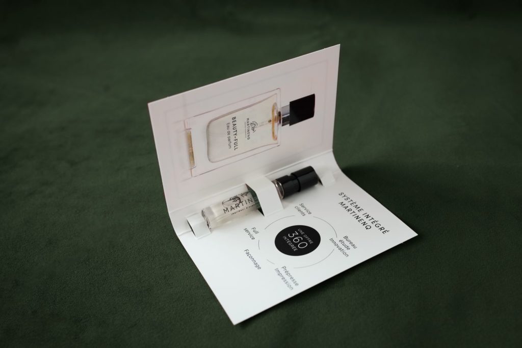 carte porte échantillon parfum
